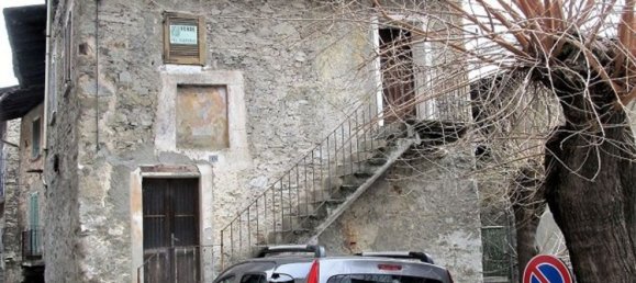 7 rooms House in Sondrio, Italy No. 170447 3