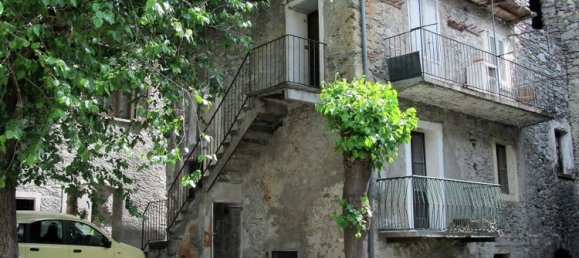 7 rooms House in Sondrio, Italy No. 170447 2