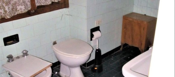 7 rooms House in Sondrio, Italy No. 170447 11