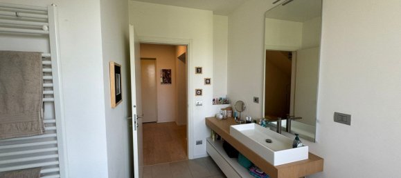 5 bedrooms House in Fombio, Italy No. 361190 11