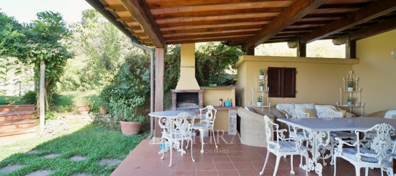 6 bedrooms Villa in Massarosa, Italy No. 235038 17