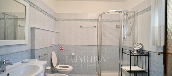 6 bedrooms Villa in Massarosa, Italy No. 235038 37