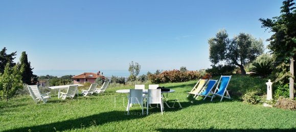 6 bedrooms Villa in Massarosa, Italy No. 235038 11