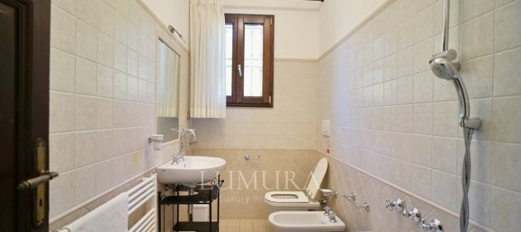 6 bedrooms Villa in Massarosa, Italy No. 235038 34