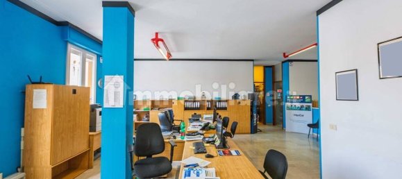 Apartamento de 4 dormitorios en Ponte San Pietro, Italy No. 288105 5