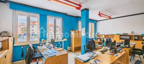 Apartamento de 4 dormitorios en Ponte San Pietro, Italy No. 288105 4