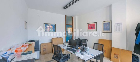 Apartamento de 4 dormitorios en Ponte San Pietro, Italy No. 288105 28
