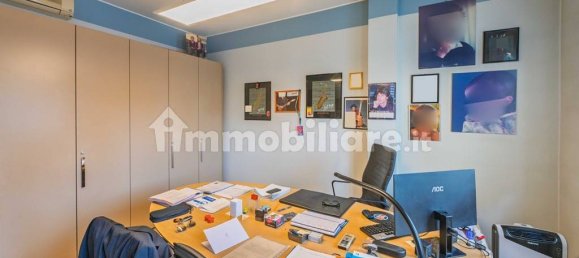 Apartamento de 4 dormitorios en Ponte San Pietro, Italy No. 288105 17