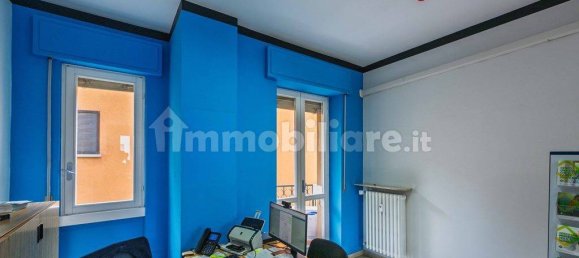 Apartamento de 4 dormitorios en Ponte San Pietro, Italy No. 288105 9