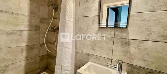 1 bedroom Apartment in Paris, France No. 162088 10