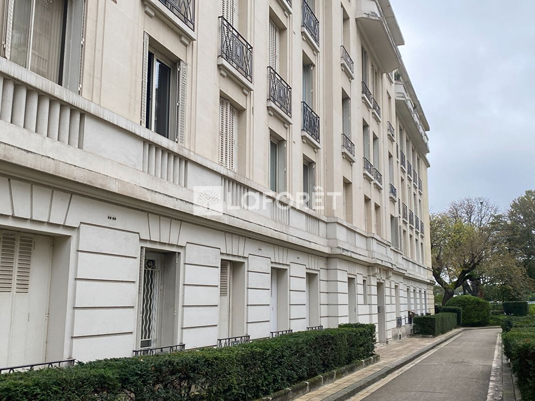 1 bedroom Apartment in Paris, France No. 162088