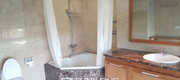 3 bedrooms Apartment in Tay Ho, Vietnam No. 1640 9