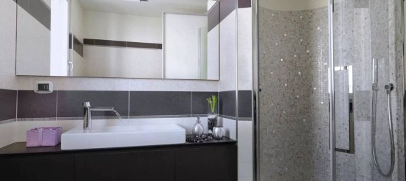 3 chambres Appartement à Paris, France No. 350680 7