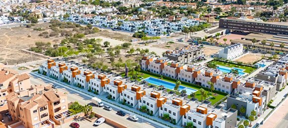 2 chambres Bungalow à Torrevieja, Spain No. 288168 3