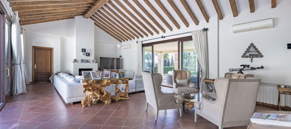 5 bedrooms Villa in Cadiz, Spain No. 133961 11