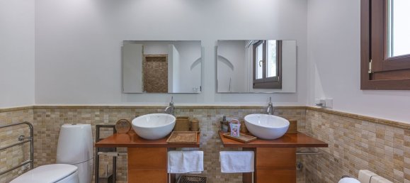 5 bedrooms Villa in Cadiz, Spain No. 133961 26