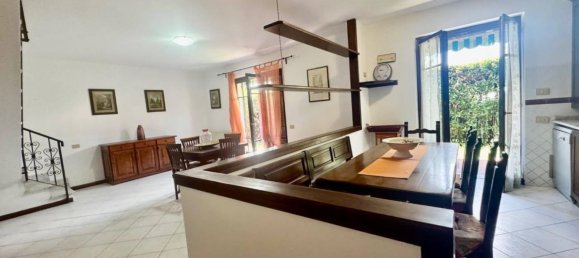 2 bedrooms Villa in Massa, Italy No. 355302 7