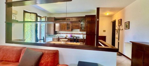 2 bedrooms Villa in Massa, Italy No. 355302 2