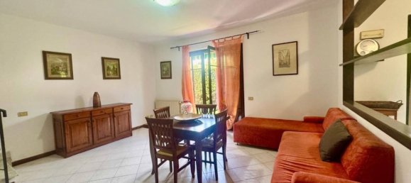 2 bedrooms Villa in Massa, Italy No. 355302 3
