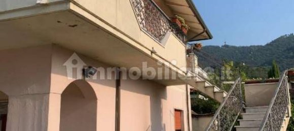 4 bedrooms Apartment in Carrara, Italy No. 16267 4