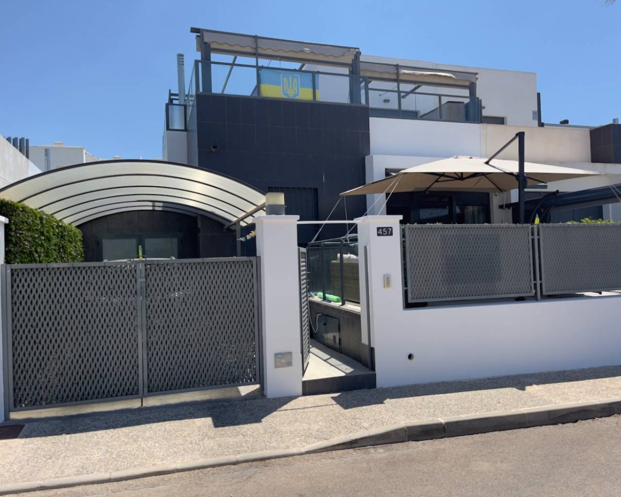 3 Schlafzimmer Villa in Alicante, Spain, Nr. 8596