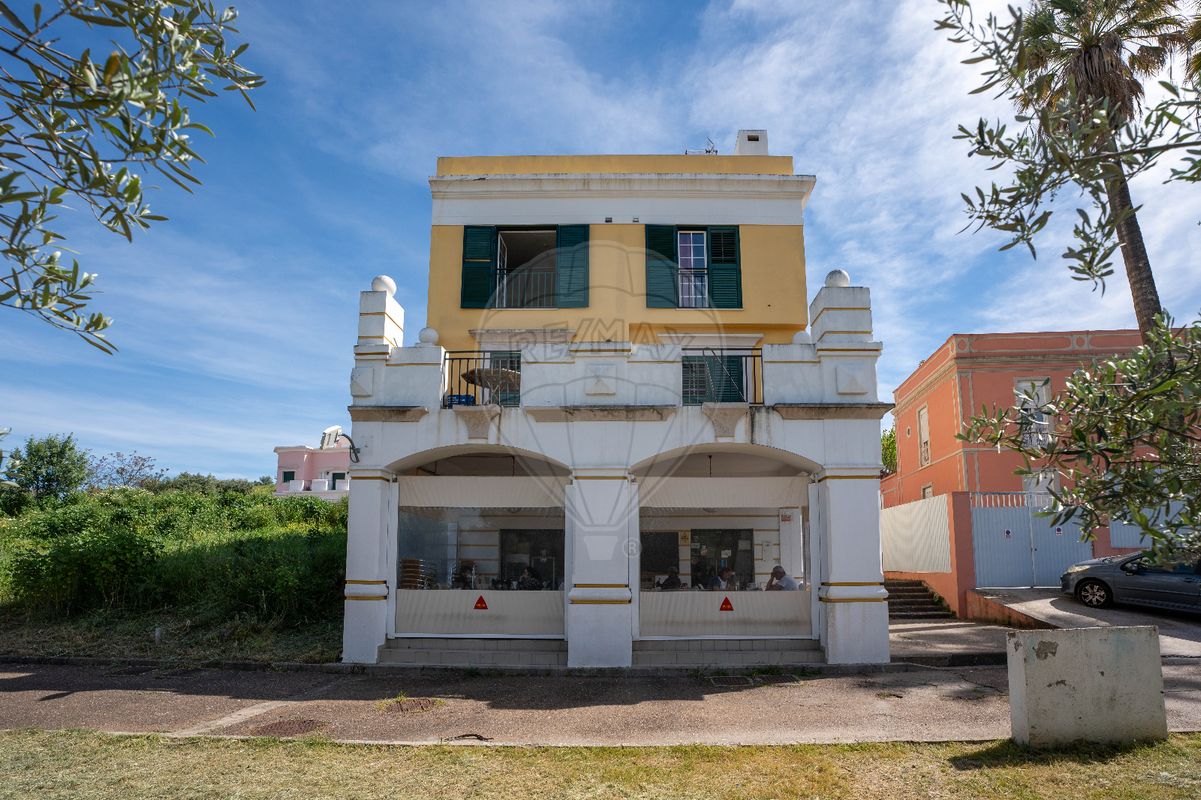 Здание с 5 спальнями в Элваш, Португалия № 88582