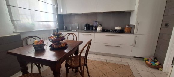 5 rooms Apartment in Viareggio, Italy No. 40645 8