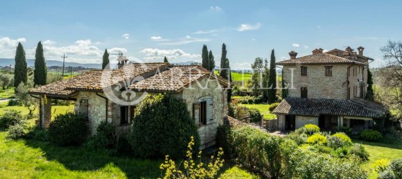 24 rooms House in Todi, Italy No. 5178 14