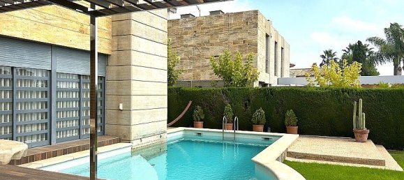 Villa de 4 dormitorios en Dehesa De Campoamor, Spain No. 14374 7