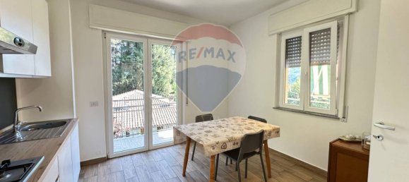 Apartamento T3 em Cuasso al Monte, Italy N.º 332217 6