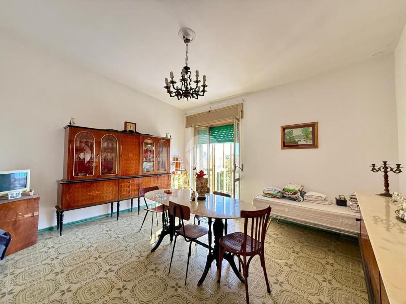 4 bedrooms Apartment in Naples, Italy No. 341291