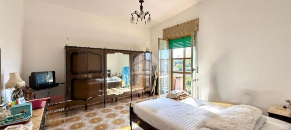 4 bedrooms Apartment in Naples, Italy No. 341291 15