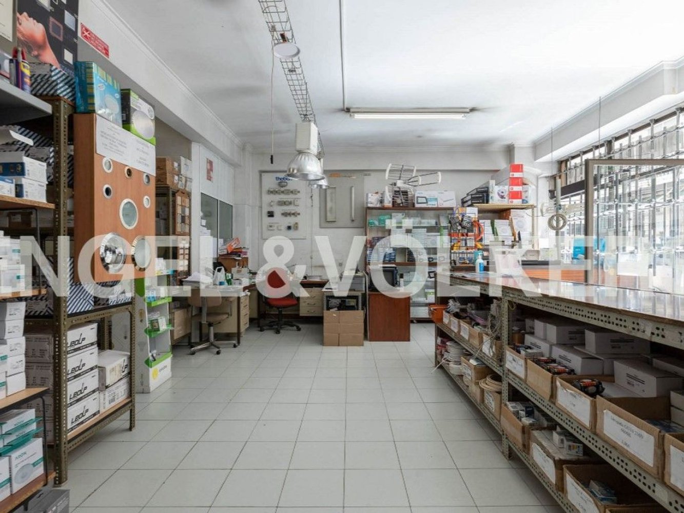  عقار تجاري في Lisbon, Portugal 220متر مربع رقم 12711