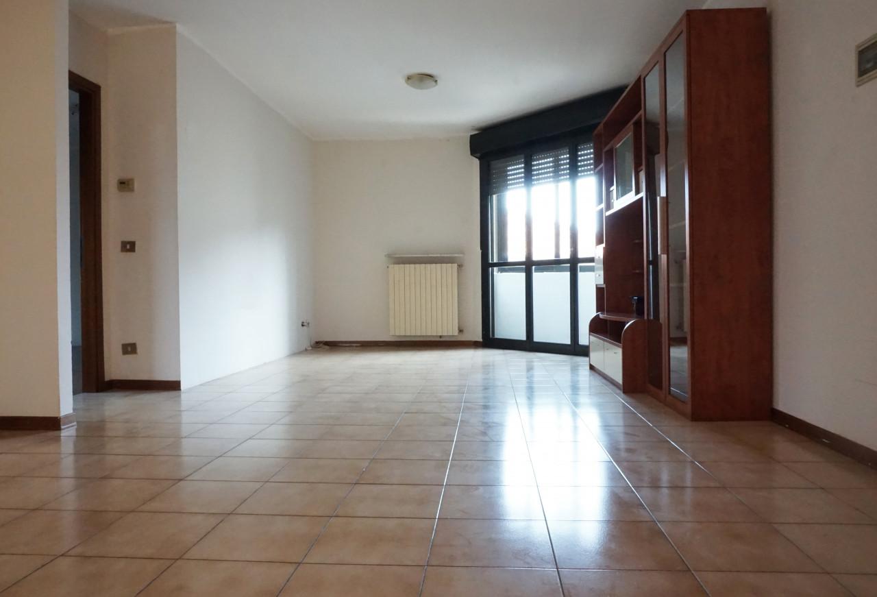 3 rooms Apartment in Torrile, Italy No. 230842