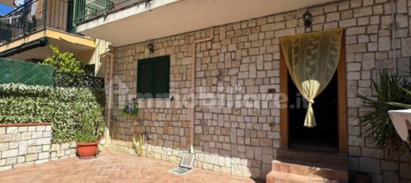 5 bedrooms Villa in Villaricca, Italy No. 307901 7