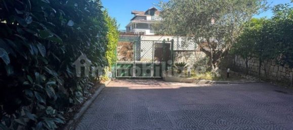 5 bedrooms Villa in Villaricca, Italy No. 307901 26