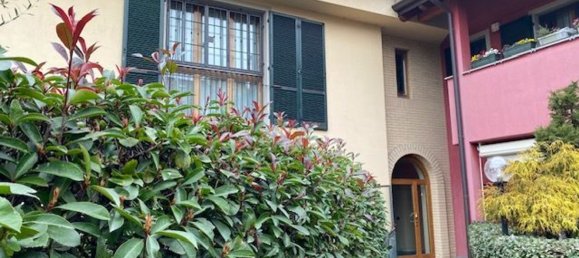 Дуплекс с 7 комнатами в Гудо Висконти, Италия № 162345 4