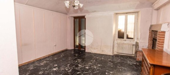 Villa de 2 dormitorios en Volpiano, Italy No. 329633 12