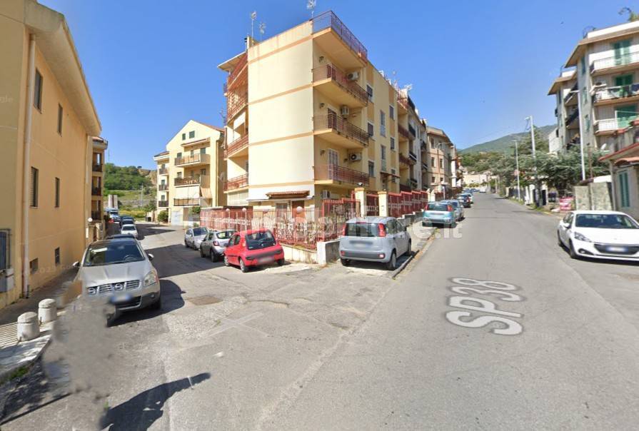 3 bedrooms Apartment in Messina, Italy No. 226244