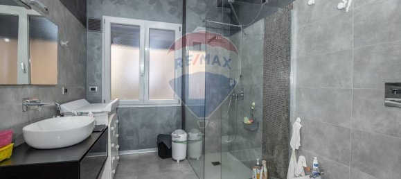 3 Schlafzimmer Wohnung in Syracuse, Italy, Nr. 360173 23