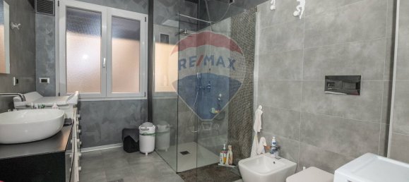 3 Schlafzimmer Wohnung in Syracuse, Italy, Nr. 360173 22