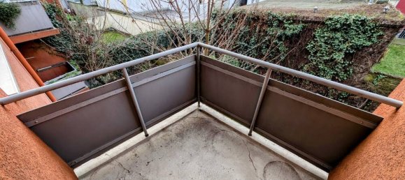 4-salle Appartement à Duisburg, Germany No. 9579 3