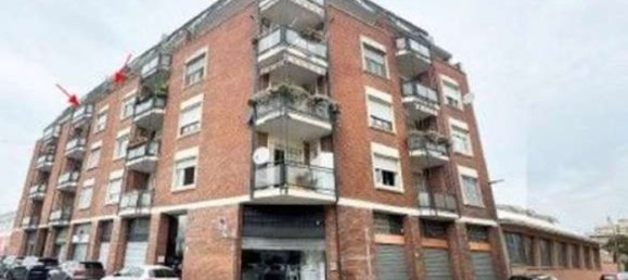 3 rooms Apartment in Baranzate, Italy No. 331465 5
