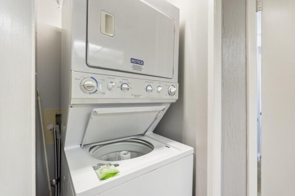 2 bedrooms House in Miramar Beach, USA No. 440038