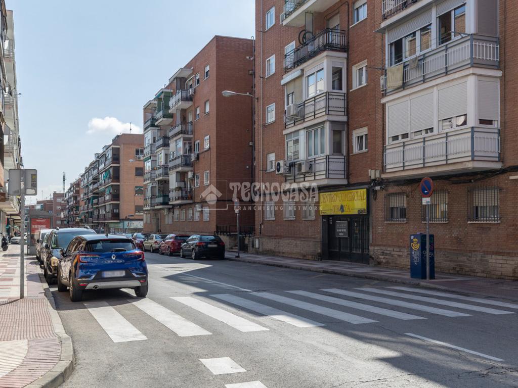 2 rooms Apartment in Madrid, Spain No. 230444