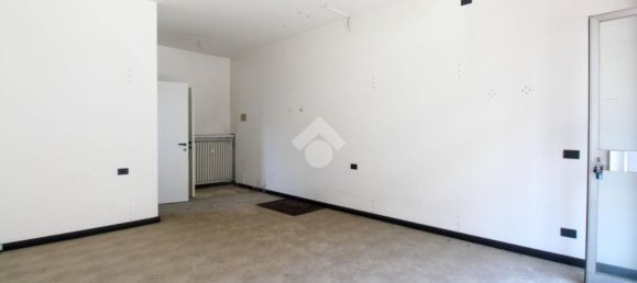 Propiedad comercial en Ponte San Pietro, Italy 35 m² No. 231341 2