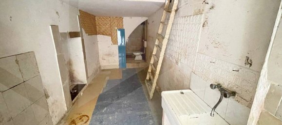 1غرفة عقار تجاري في Molfetta, Italy رقم 17939 3