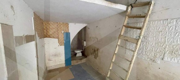 1غرفة عقار تجاري في Molfetta, Italy رقم 17939 6