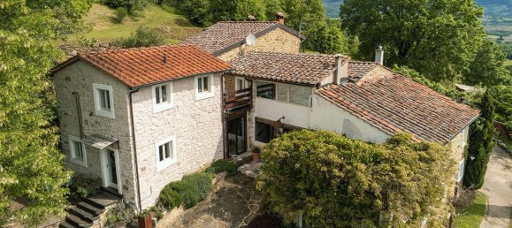 6 bedrooms Villa in Poppi, Italy No. 55583 3