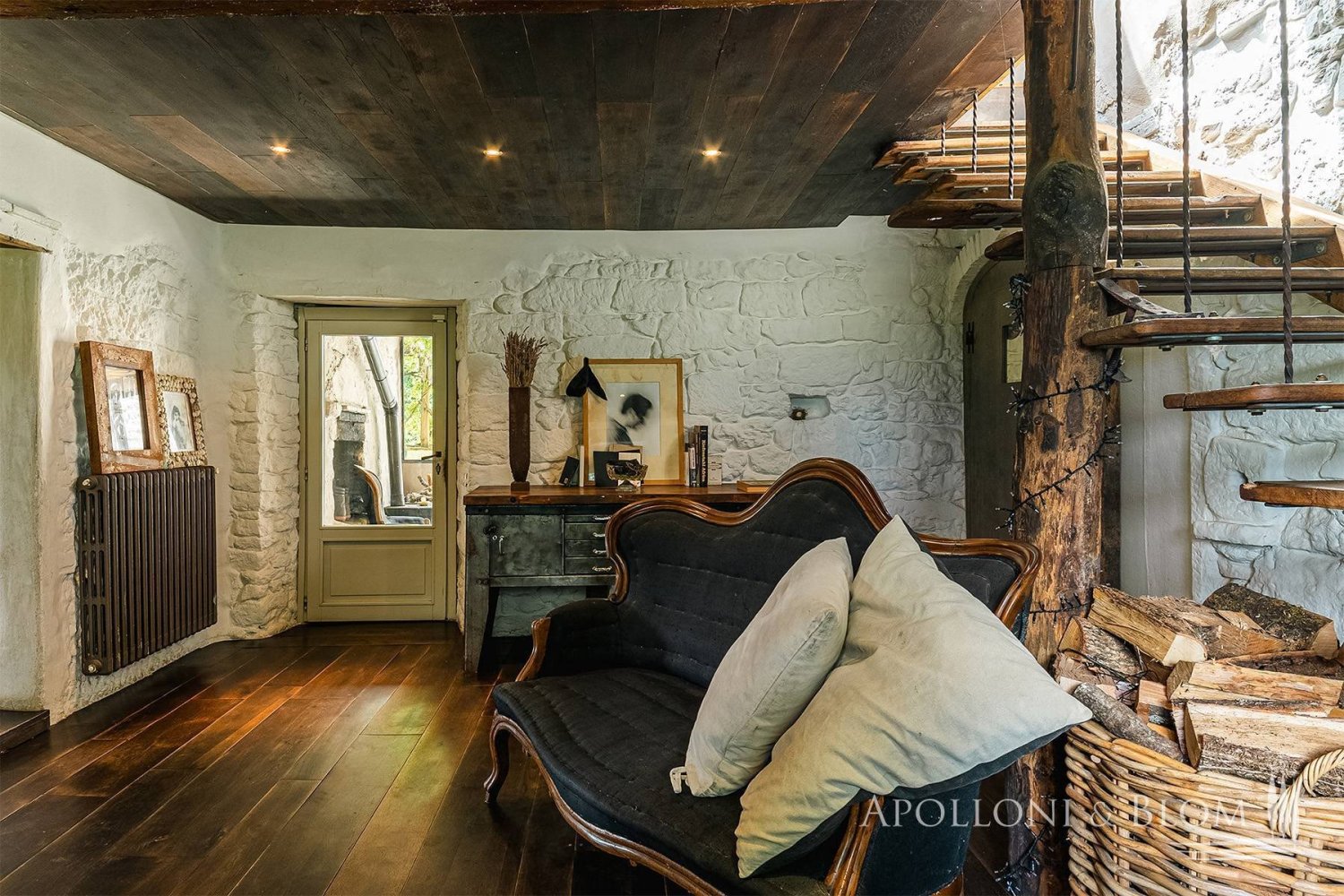 6 bedrooms Villa in Poppi, Italy No. 55583